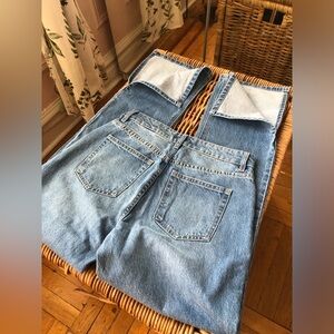 H&M BOOT CUT HIGHWAISTED WOMENS JEANS 💙